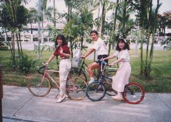 singapore_sent_bike